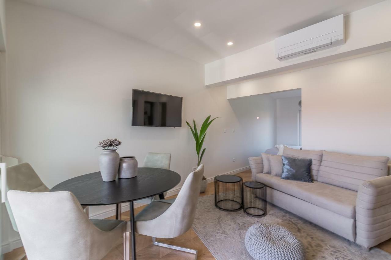 Luxury Piano Apartment 扎达尔 外观 照片