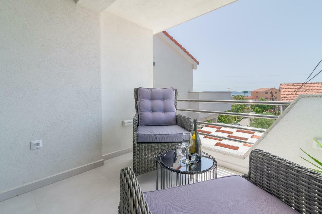 Luxury Piano Apartment 扎达尔 外观 照片