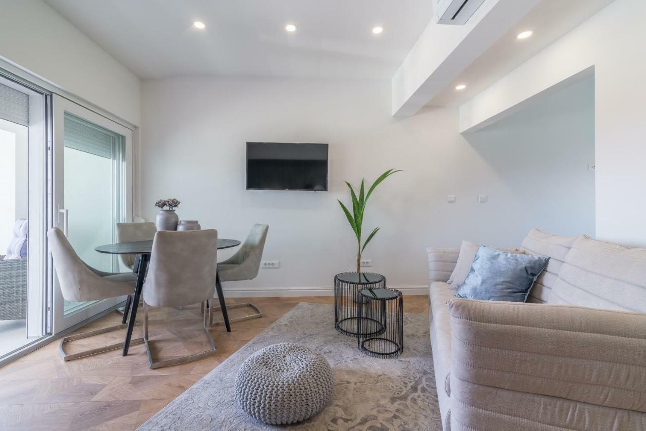 Luxury Piano Apartment 扎达尔 外观 照片