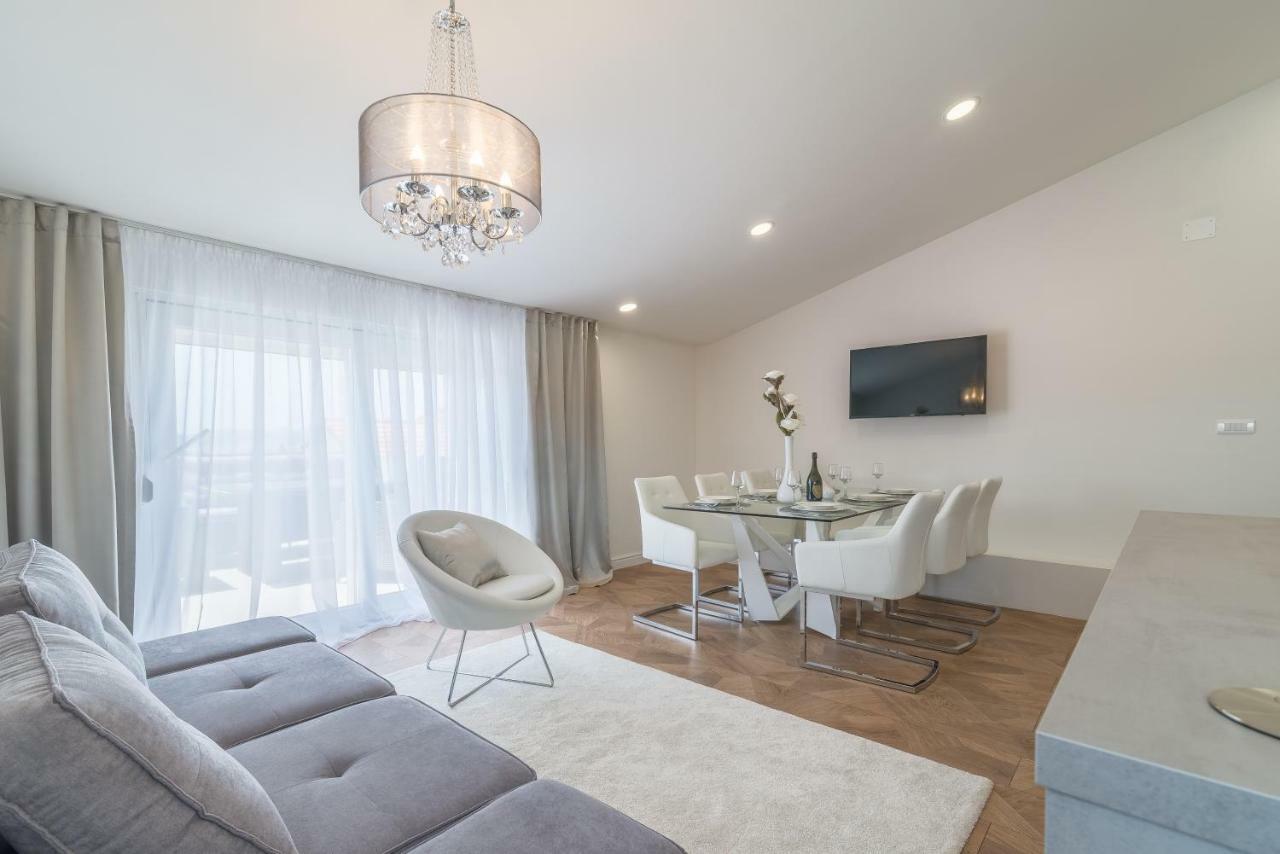Luxury Piano Apartment 扎达尔 外观 照片
