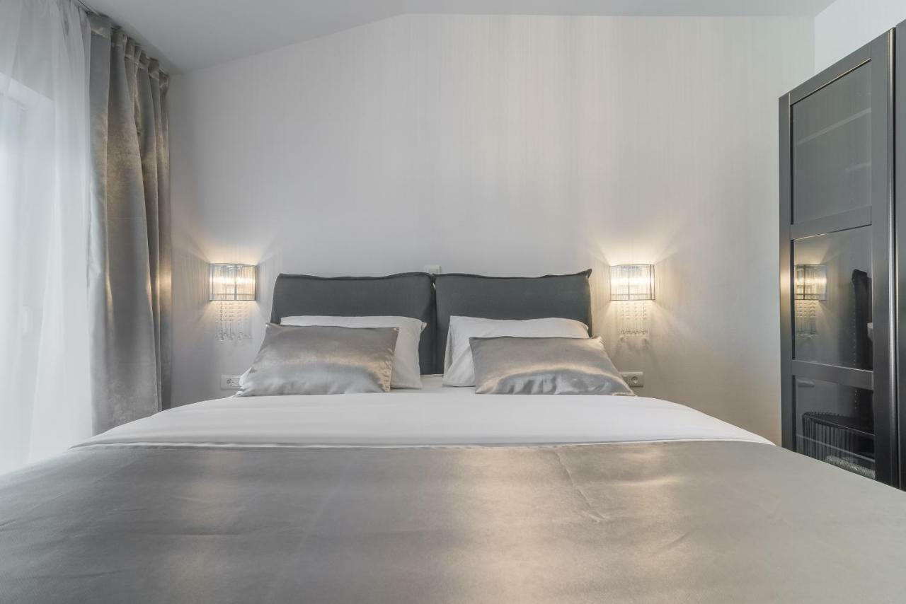 Luxury Piano Apartment 扎达尔 外观 照片