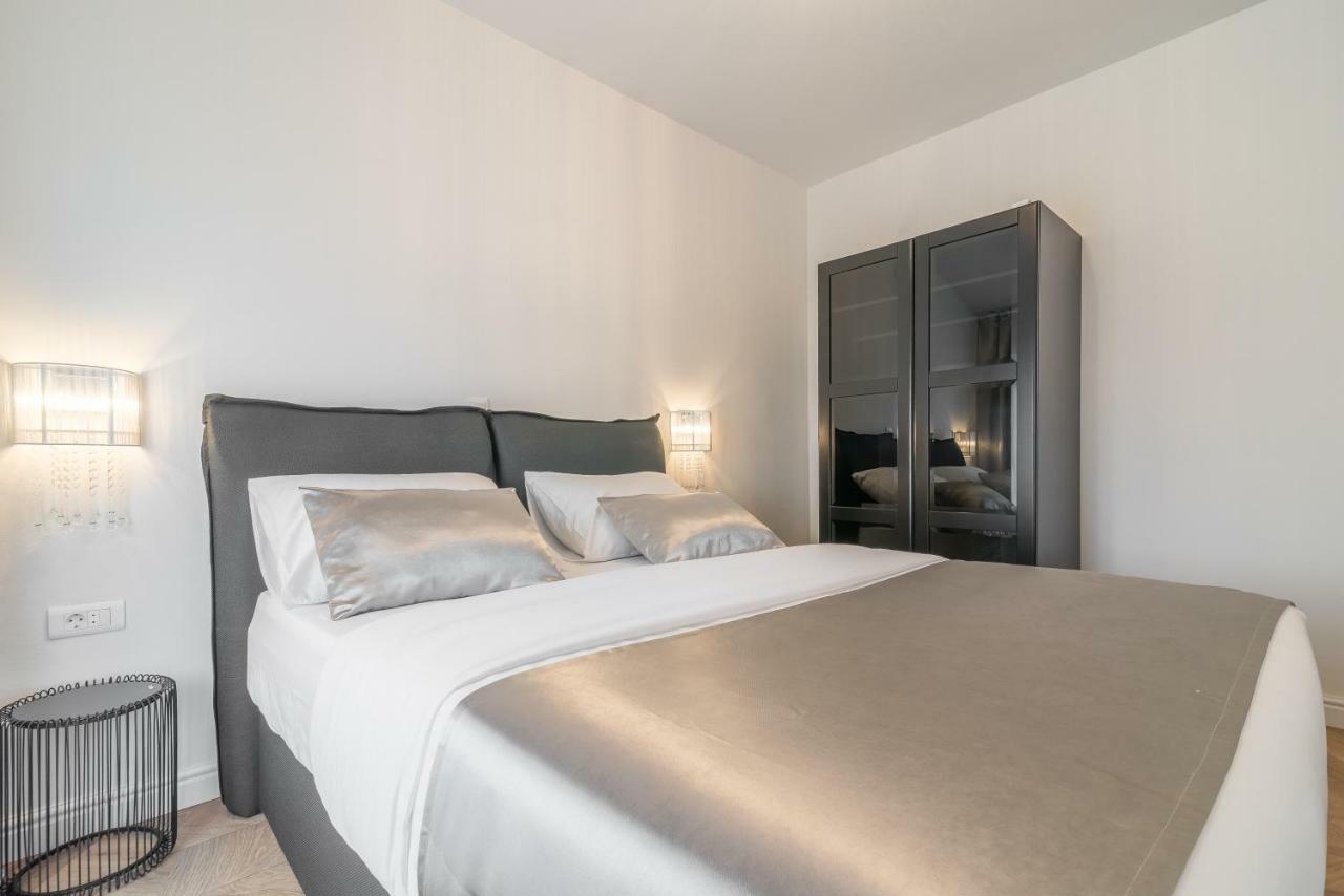 Luxury Piano Apartment 扎达尔 外观 照片