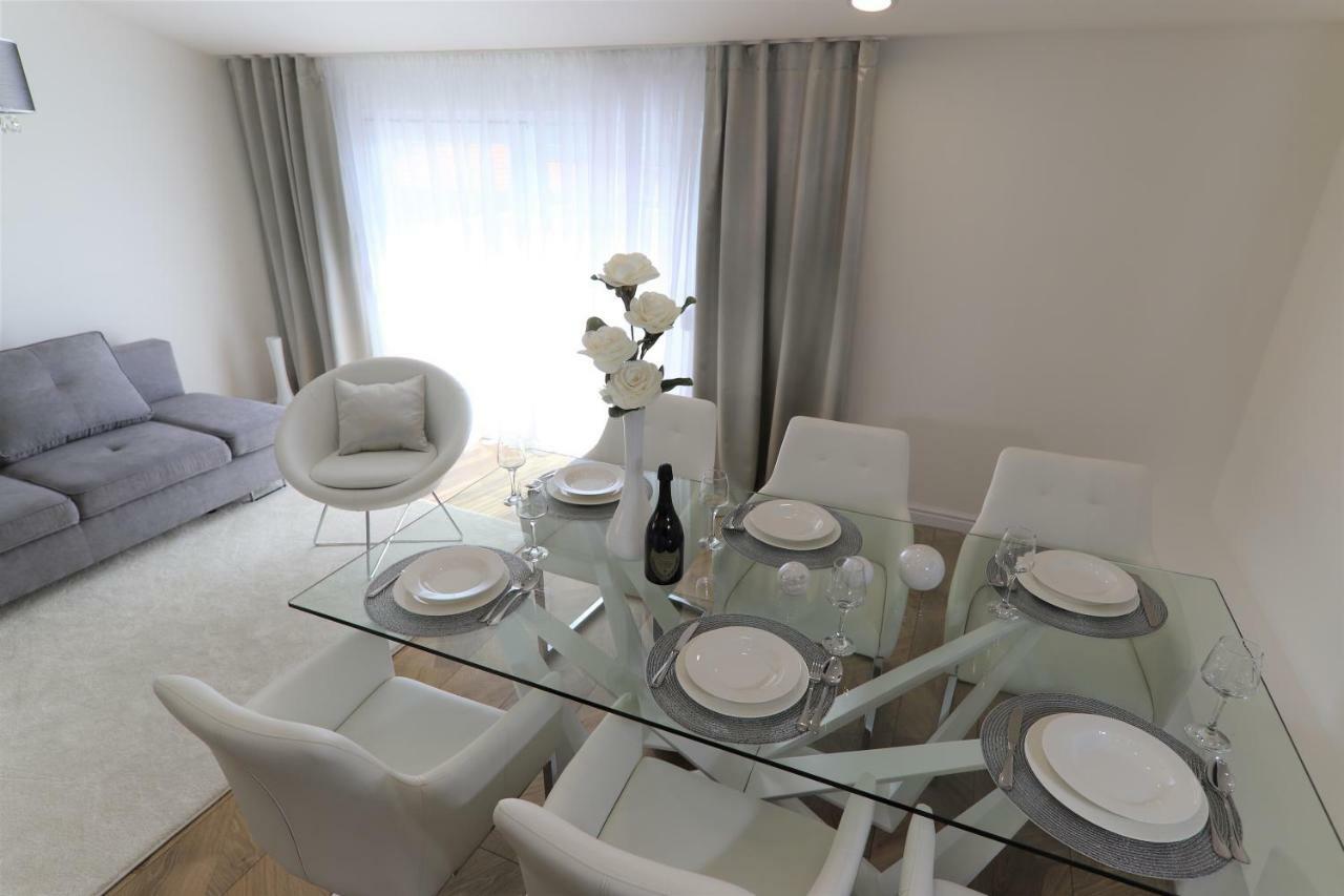 Luxury Piano Apartment 扎达尔 外观 照片